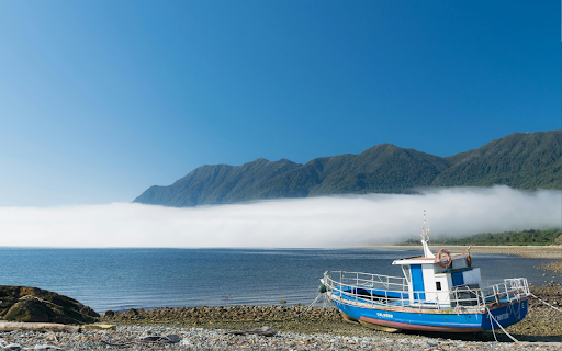 Misty Coastline Calm  from Chrome web store to be run with OffiDocs Chromium online