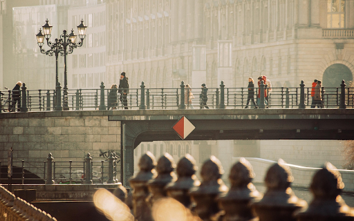 Morning Stroll on the Bridge  from Chrome web store to be run with OffiDocs Chromium online