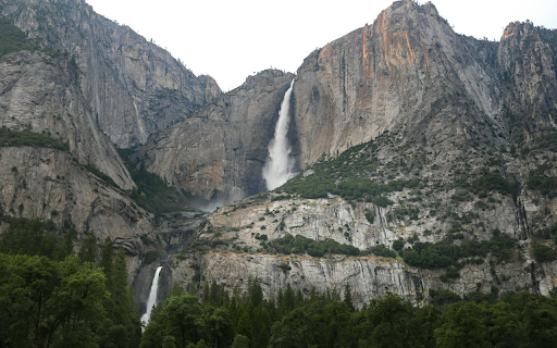 Mountains and Morning Mist  from Chrome web store to be run with OffiDocs Chromium online