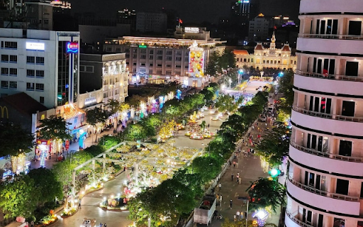 Nguyen Hue Walking Street – The Beating Heart of Saigon  from Chrome web store to be run with OffiDocs Chromium online