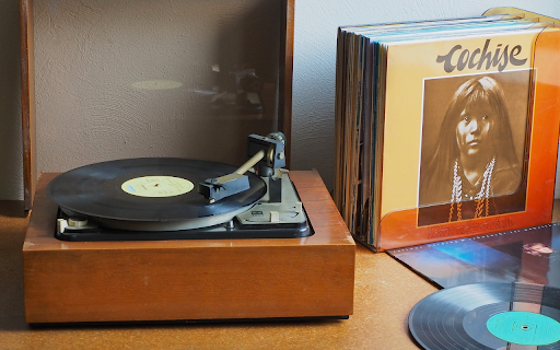 Old record player  from Chrome web store to be run with OffiDocs Chromium online