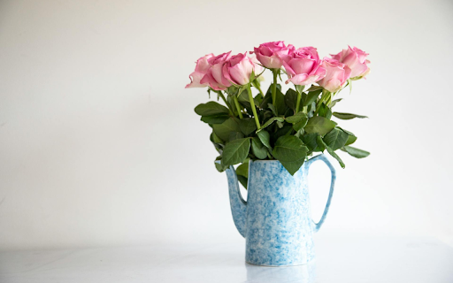 Pink Vase  from Chrome web store to be run with OffiDocs Chromium online