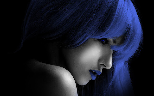 Pretty Girl Blue Hair Lips Eyes  from Chrome web store to be run with OffiDocs Chromium online