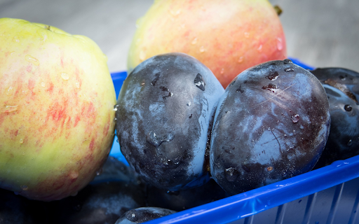 Purple plum and apple  from Chrome web store to be run with OffiDocs Chromium online