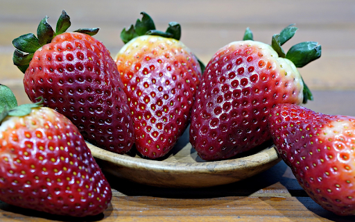 Purple red strawberries  from Chrome web store to be run with OffiDocs Chromium online