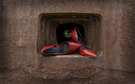 Red high heels  from Chrome web store to be run with OffiDocs Chromium online