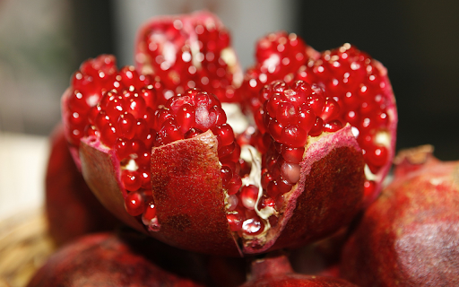 Red pomegranate  from Chrome web store to be run with OffiDocs Chromium online