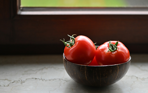 Ripe and plump tomatoes  from Chrome web store to be run with OffiDocs Chromium online