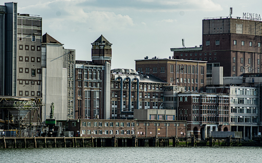 River and high rise buildings  from Chrome web store to be run with OffiDocs Chromium online