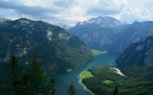 River under the mountain  from Chrome web store to be run with OffiDocs Chromium online