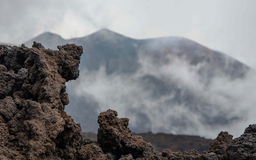Rocky mountains and white clouds  from Chrome web store to be run with OffiDocs Chromium online