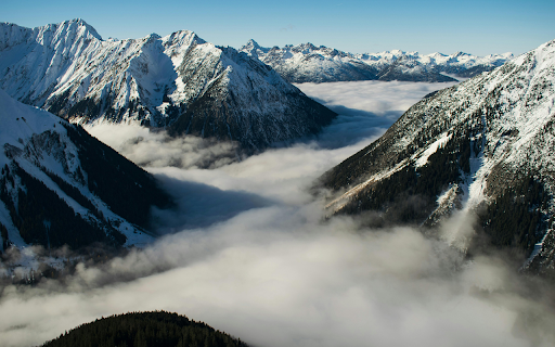 Rocky Mountain With Fog in Daytime Photo  from Chrome web store to be run with OffiDocs Chromium online