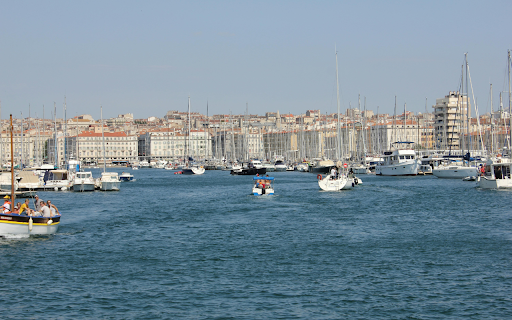 Sea Coast of Marseilles  from Chrome web store to be run with OffiDocs Chromium online