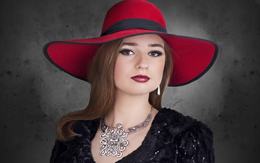 Seductive girl  from Chrome web store to be run with OffiDocs Chromium online