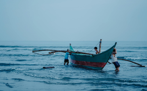 Small Fishing Boat  from Chrome web store to be run with OffiDocs Chromium online