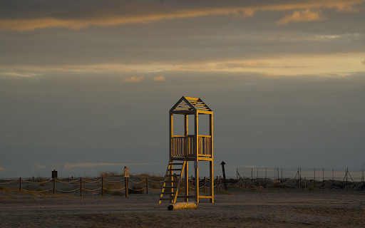 Small wooden hut  from Chrome web store to be run with OffiDocs Chromium online