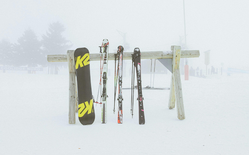 Snowboard and Skis Sets  from Chrome web store to be run with OffiDocs Chromium online