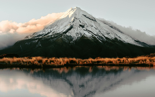 Snow Covered Mountain Near Lake  from Chrome web store to be run with OffiDocs Chromium online