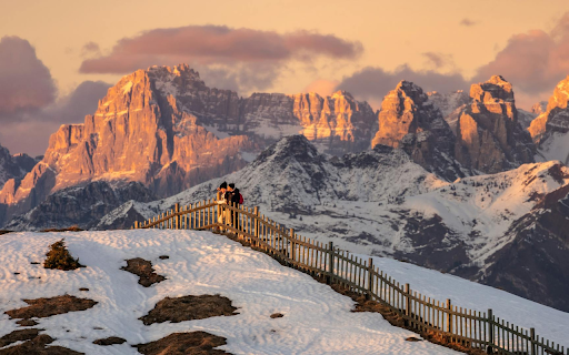 Snow Mountain Fence  from Chrome web store to be run with OffiDocs Chromium online