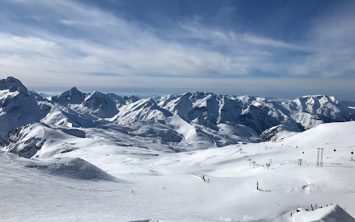 Snow white mountains  from Chrome web store to be run with OffiDocs Chromium online