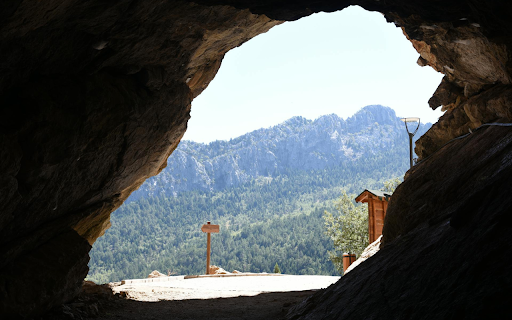 Stone Cave  from Chrome web store to be run with OffiDocs Chromium online