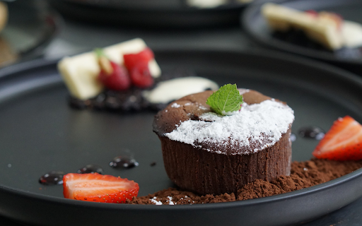 Strawberry chocolate cake  from Chrome web store to be run with OffiDocs Chromium online