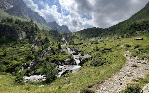 streams and mountain trails  from Chrome web store to be run with OffiDocs Chromium online