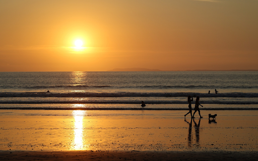 Sunset and the Sea  from Chrome web store to be run with OffiDocs Chromium online