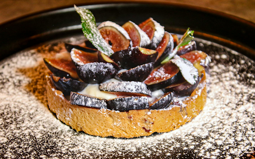 Sweet and Delicious Fig Cake  from Chrome web store to be run with OffiDocs Chromium online