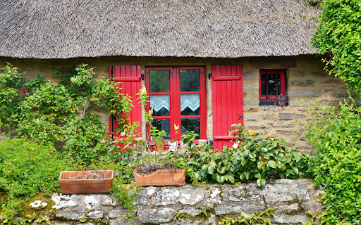 Thatched roof house and red door  from Chrome web store to be run with OffiDocs Chromium online