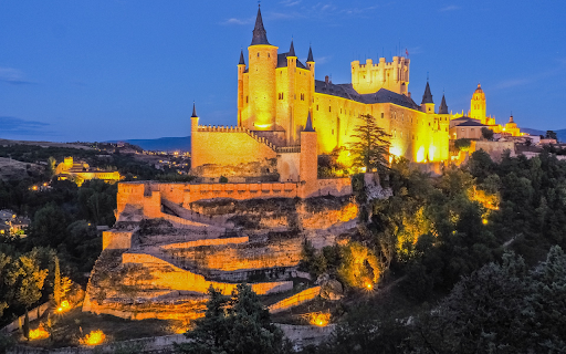 The castle glows  from Chrome web store to be run with OffiDocs Chromium online