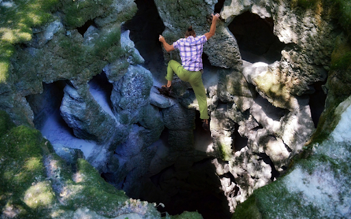 The mountain man is empty handed  from Chrome web store to be run with OffiDocs Chromium online