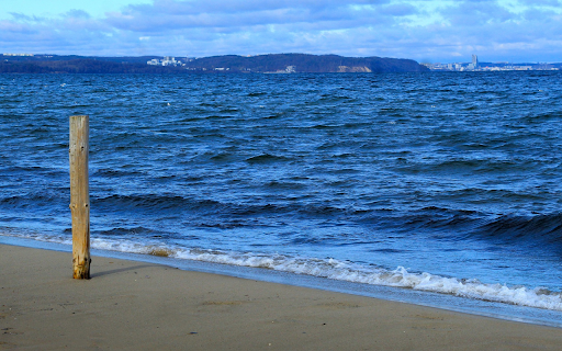 The sea is blue and the wind is calm  from Chrome web store to be run with OffiDocs Chromium online