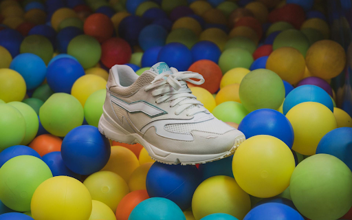 The Shoe and the Balls  from Chrome web store to be run with OffiDocs Chromium online