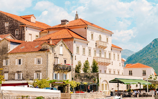 The Smekja Palace in Perast, Montenegro  from Chrome web store to be run with OffiDocs Chromium online