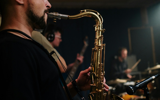 The yellow sounding saxophone  from Chrome web store to be run with OffiDocs Chromium online