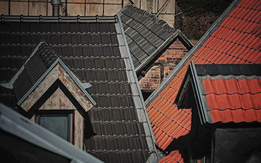 Tiled Roofs  from Chrome web store to be run with OffiDocs Chromium online