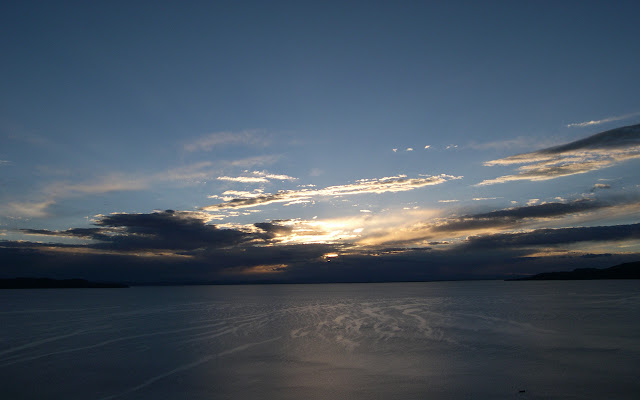 Titicaca Sunset  from Chrome web store to be run with OffiDocs Chromium online