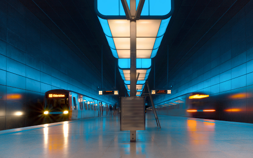 Trains in a Subway Station  from Chrome web store to be run with OffiDocs Chromium online