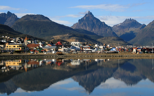 Ushuaia City  from Chrome web store to be run with OffiDocs Chromium online