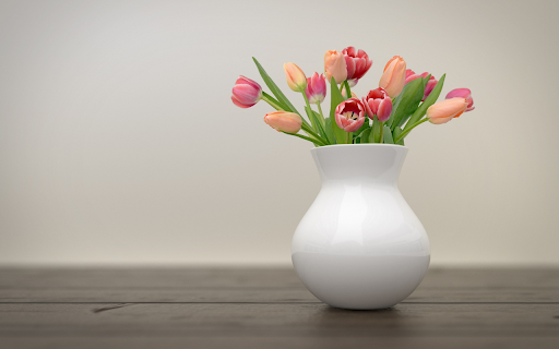 Vase of tulips  from Chrome web store to be run with OffiDocs Chromium online