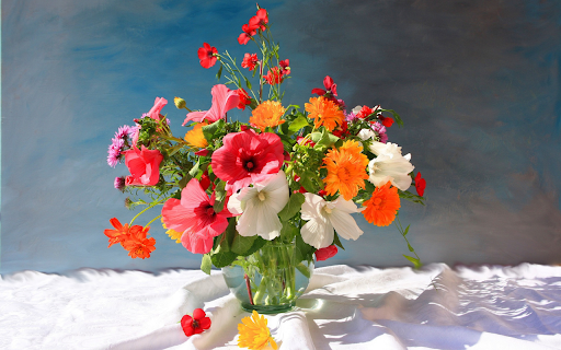 Vibrant flower vase  from Chrome web store to be run with OffiDocs Chromium online