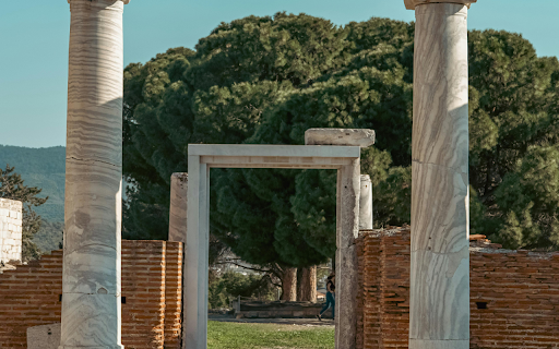 View of the Basilica of St. John, Izmir  from Chrome web store to be run with OffiDocs Chromium online
