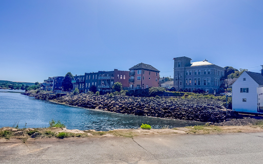 Villa by the sea  from Chrome web store to be run with OffiDocs Chromium online
