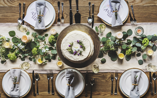 Warm family meal  from Chrome web store to be run with OffiDocs Chromium online