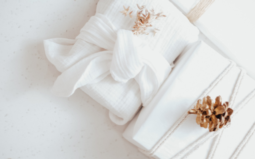 White Christmas Gift Boxes: A Symbol of Purity and Festive Joy  from Chrome web store to be run with OffiDocs Chromium online