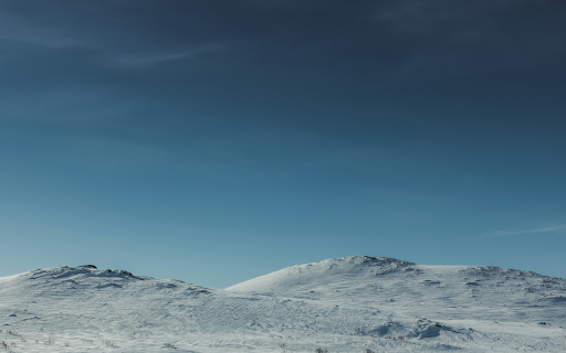 Winter Peaks Under Clear Skies  from Chrome web store to be run with OffiDocs Chromium online