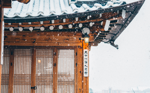 Winter Snowfall on Traditional Architecture  from Chrome web store to be run with OffiDocs Chromium online