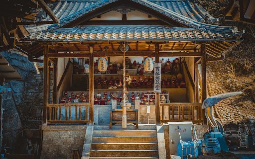 Wooden Store on the Concrete Pavement  from Chrome web store to be run with OffiDocs Chromium online