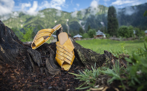 Yellow leather sandals  from Chrome web store to be run with OffiDocs Chromium online